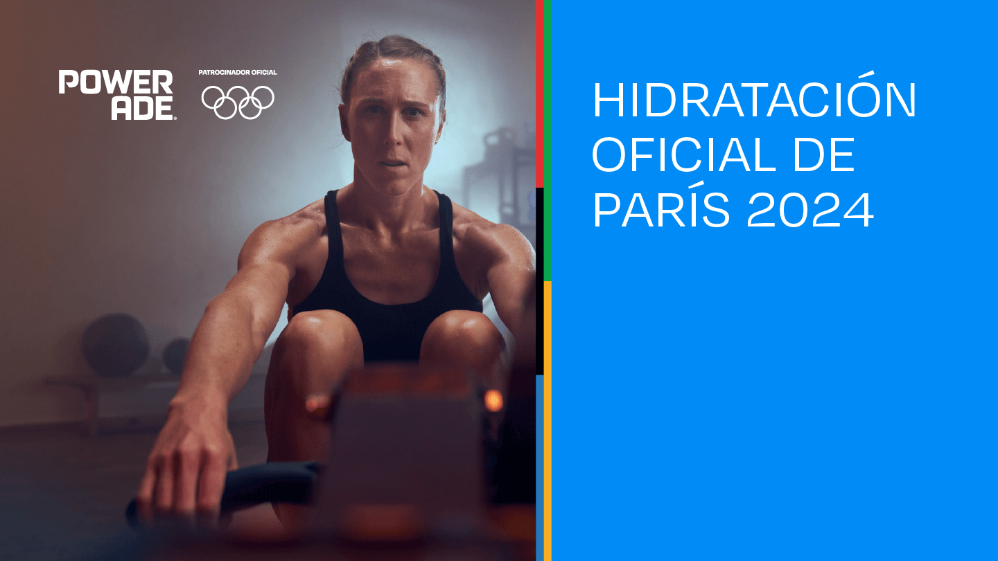 Logotipo de Powerade con una atleta entrenando de fondo, acompañado del texto 'Hidratación Oficial de París 2024' y los anillos olímpicos, indicando patrocinio oficial​.