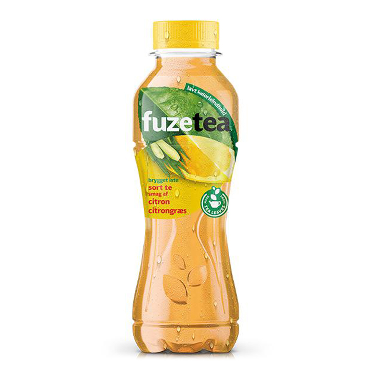 Fuze Tea Citron & Citrongræs-plastikflaske på hvid baggrund