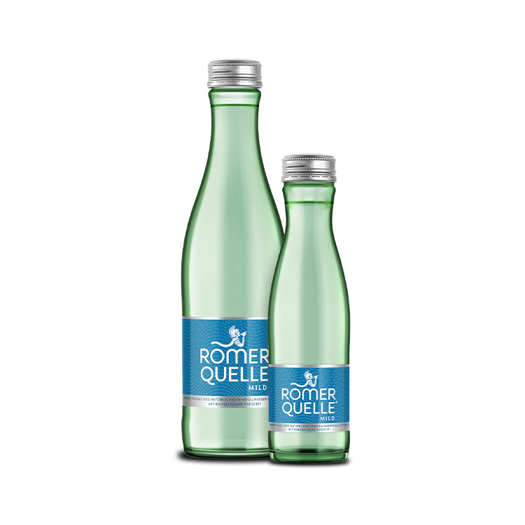Zwei Flaschen Römerquelle-Mineralwasser mild