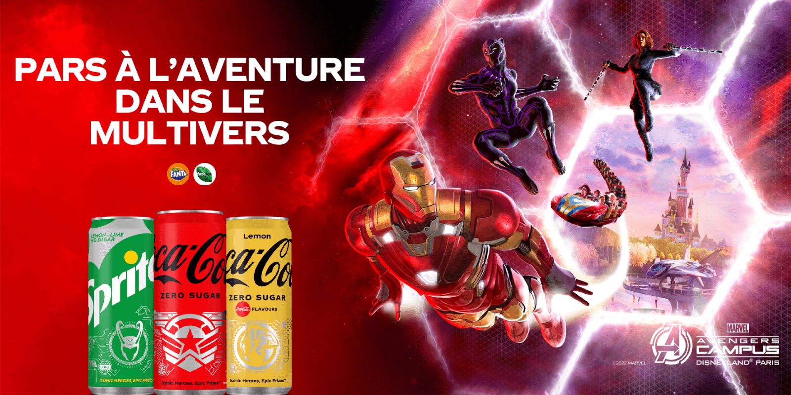 Boissons Coca-Cola avec le fond de Marvel Avengers