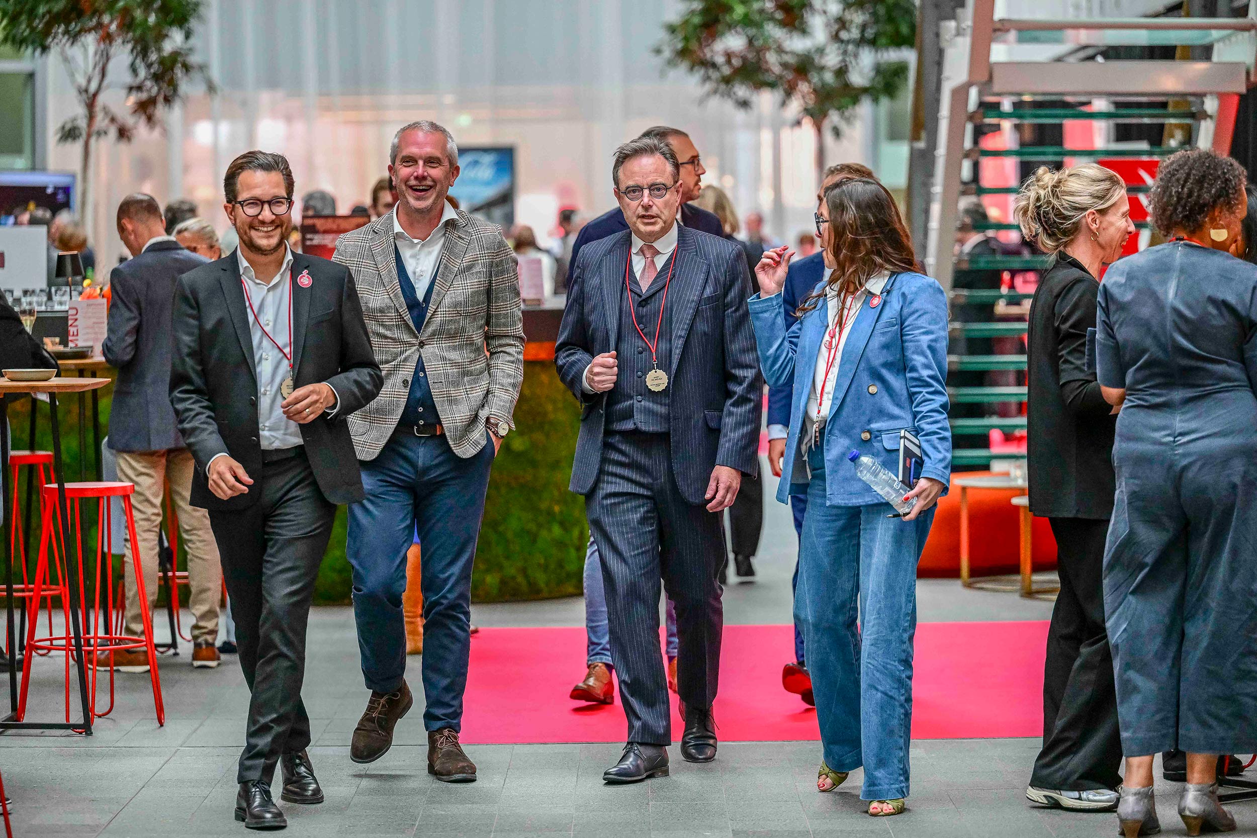 Eerste minister Bart de Wever op bezoek bij Coca-Cola