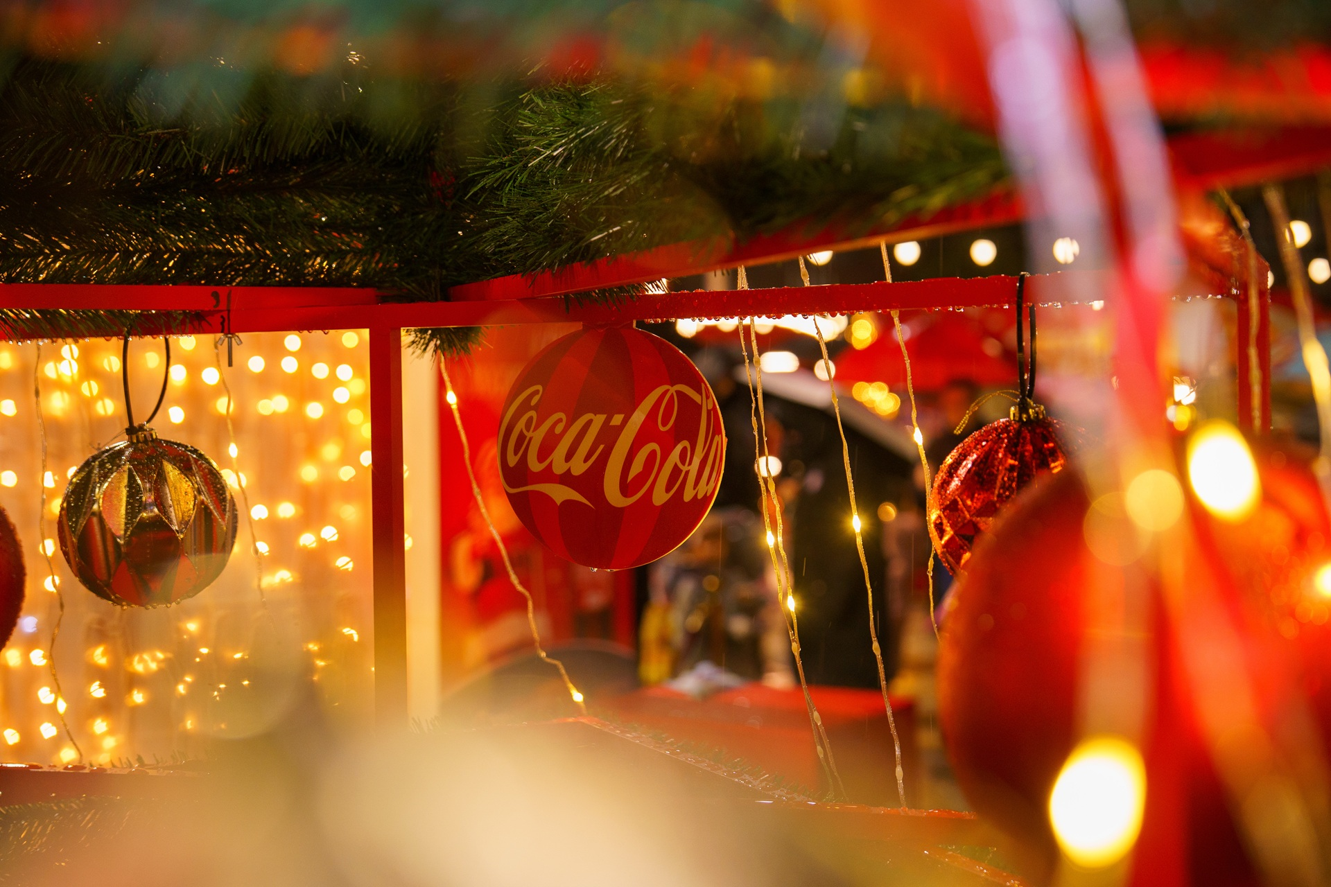 Коледният камион на Кока-Кола