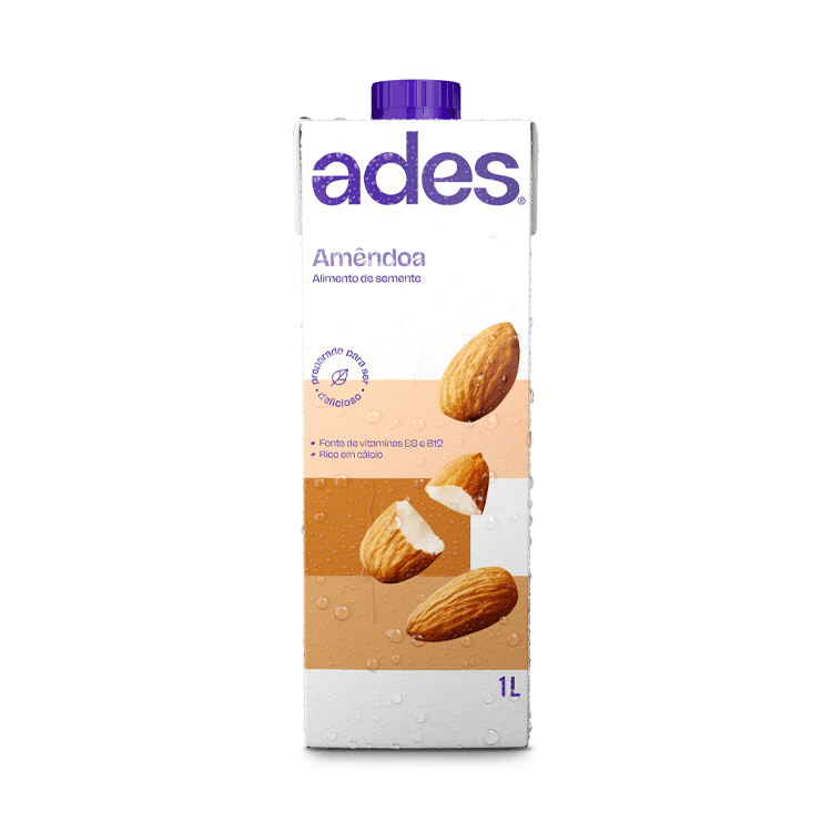 Garrafa de litro Ades sabor amêndoa
