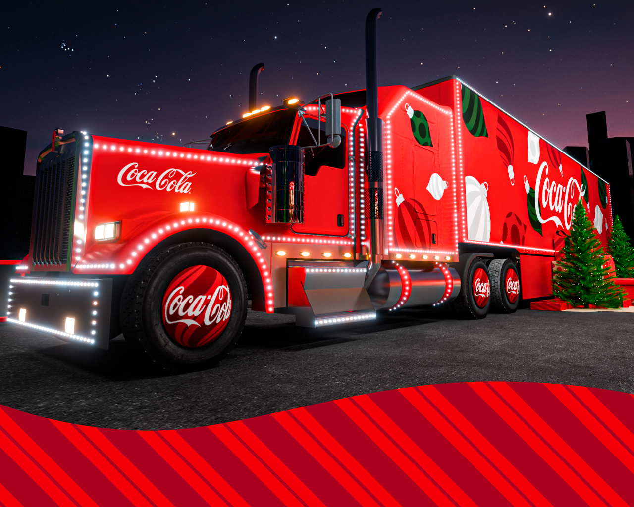 Un camion semi-remorque rouge Coca-Cola orné de lumières blanches et de motifs de boules de Noël, garé la nuit près de sapins décorés.