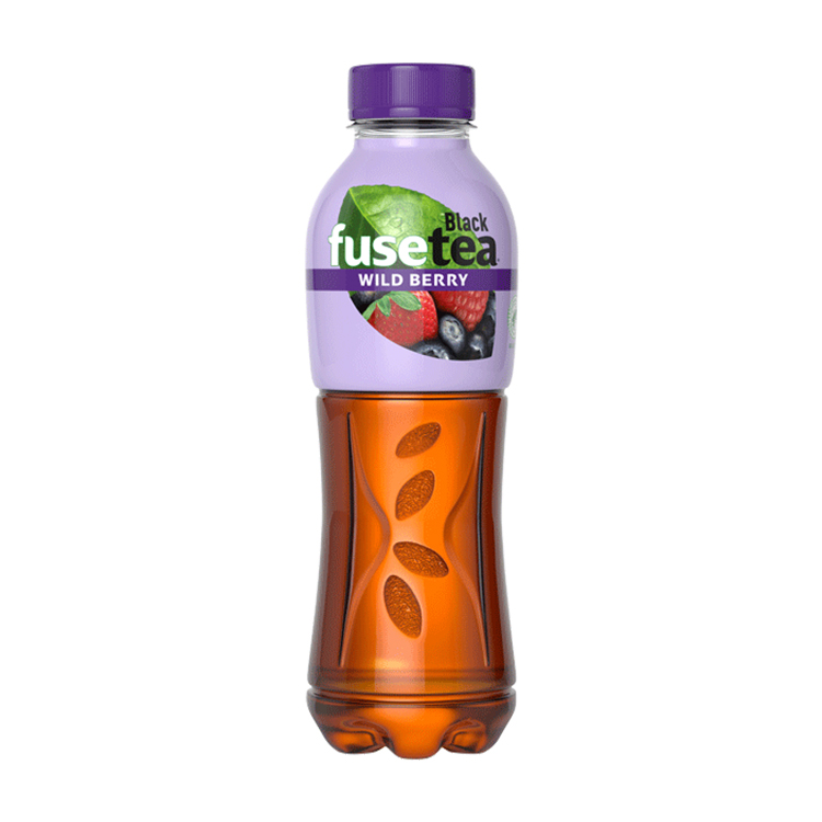 Eine 500 ml PET-Flasche Fusetea Wild Berry