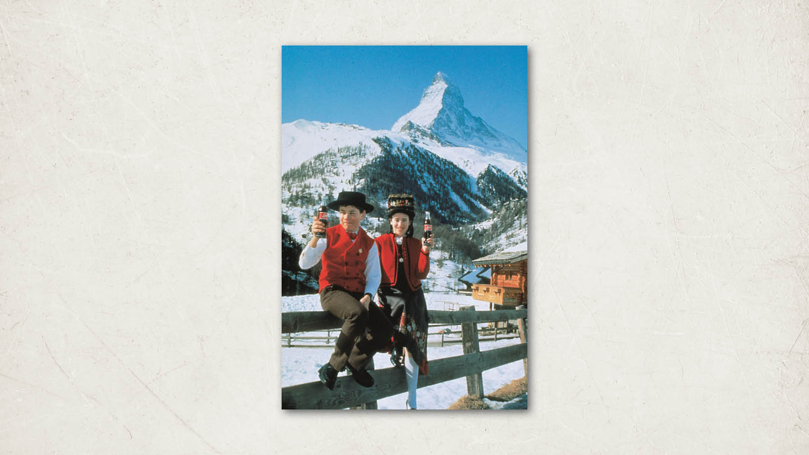 Coca-Cola Konsument:innen vor dem Matterhorn
