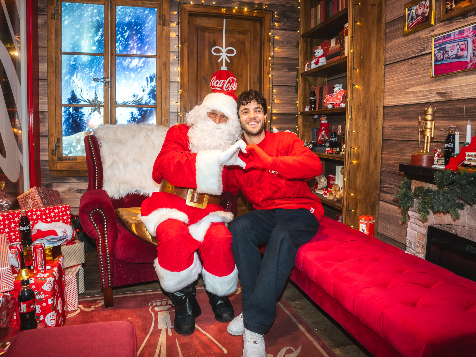 Luca Hänni mit Santa Claus