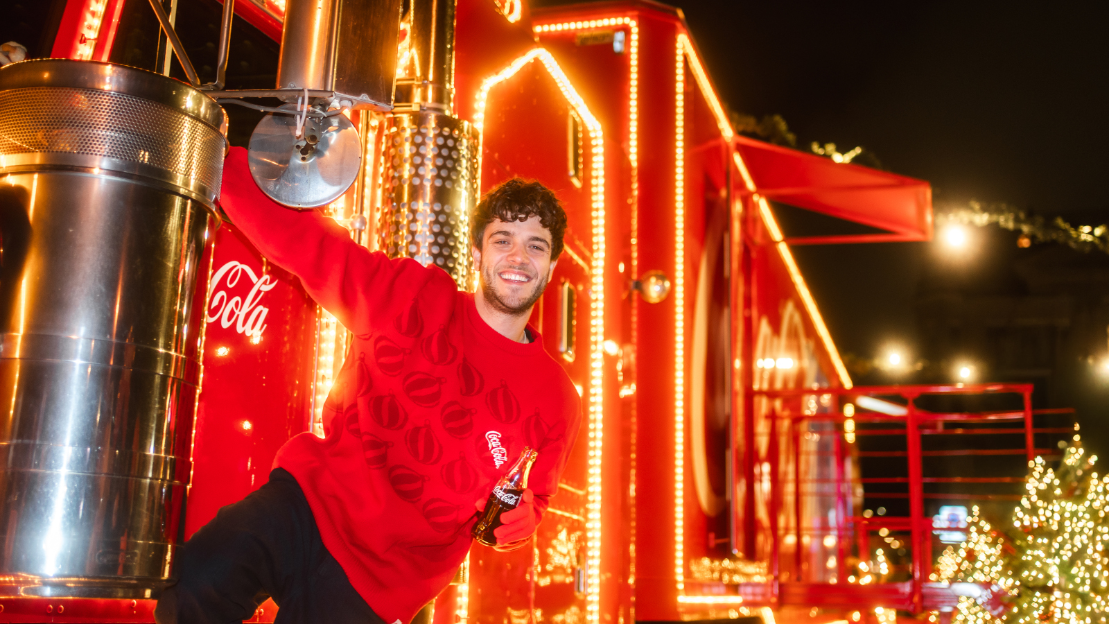 Luca Hänni auf dem Coca-Cola Weihnachtstruck