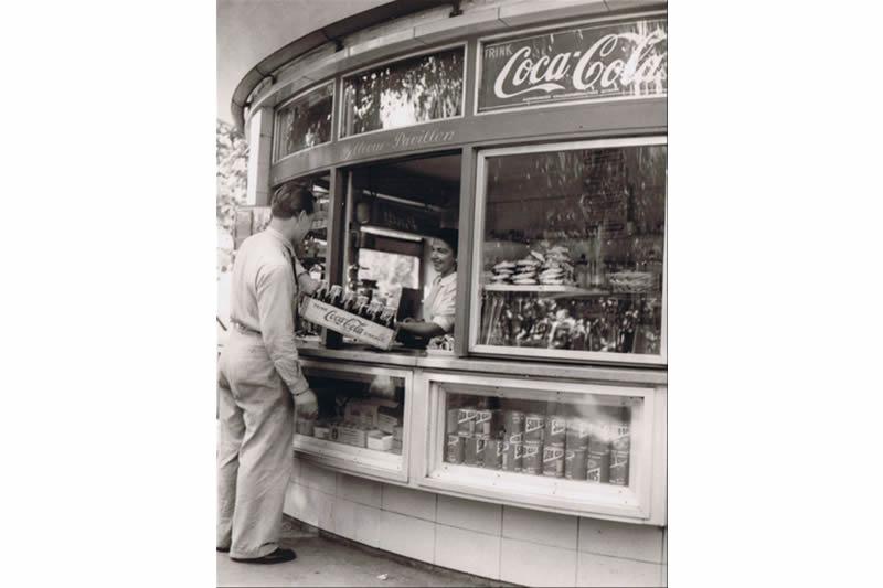 Coca‑Cola Lieferung 1947, Bellevue Zürich