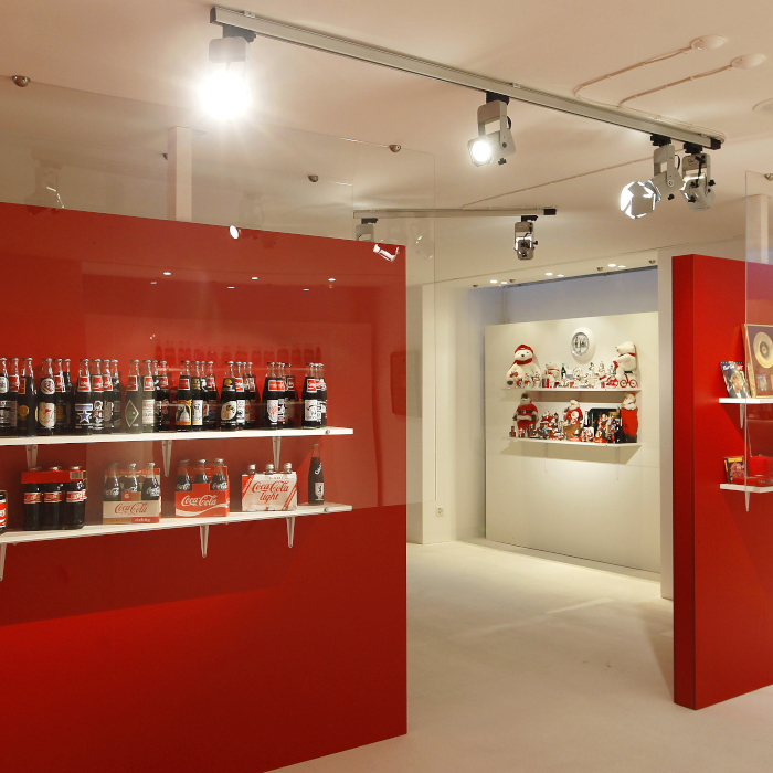 La collection de Hans Frischknecht pour le 125e anniversaire de Coca-Cola