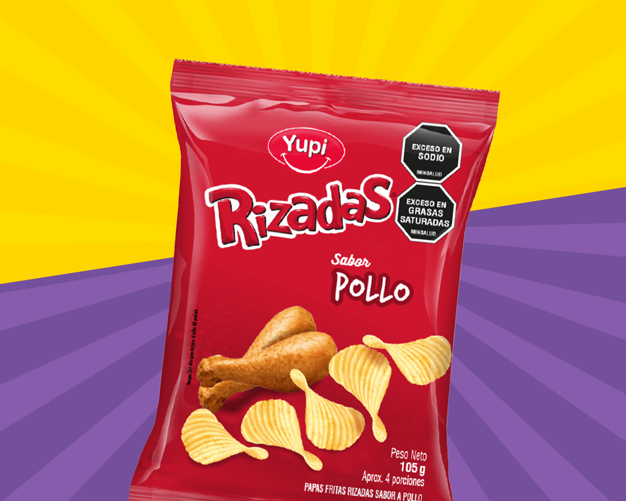 Paquete de Rizadas sabor pollo sobre un fondo amarillo y violeta.
