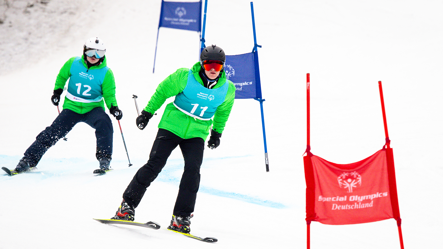 Athletin:nen bei den Special Olympics Nationalen Winterspiele in Thüringen 
