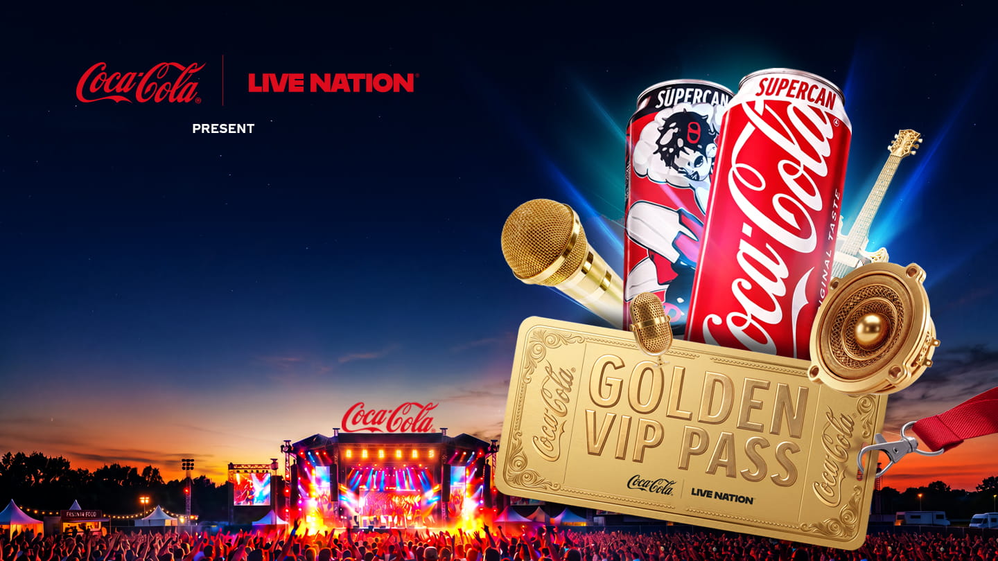 Zwei 500-ml-Coca-Cola-Dosen im neuen Supercan-Design.