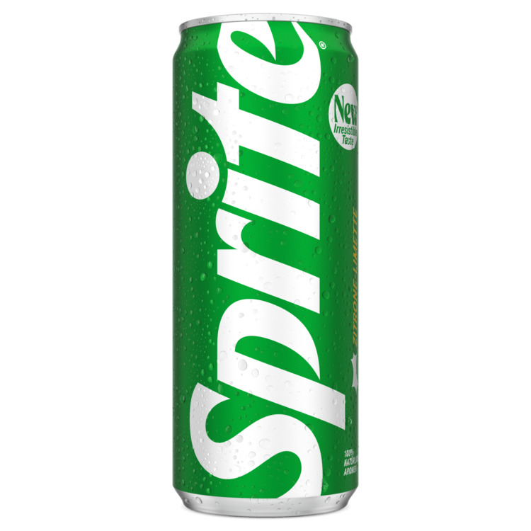 Eine grüne Flasche Sprite vor einer gelben grafischen Form.