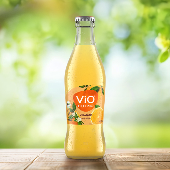 Eine 0,25 Liter-Flasche ViO BiO LiMO Orange
