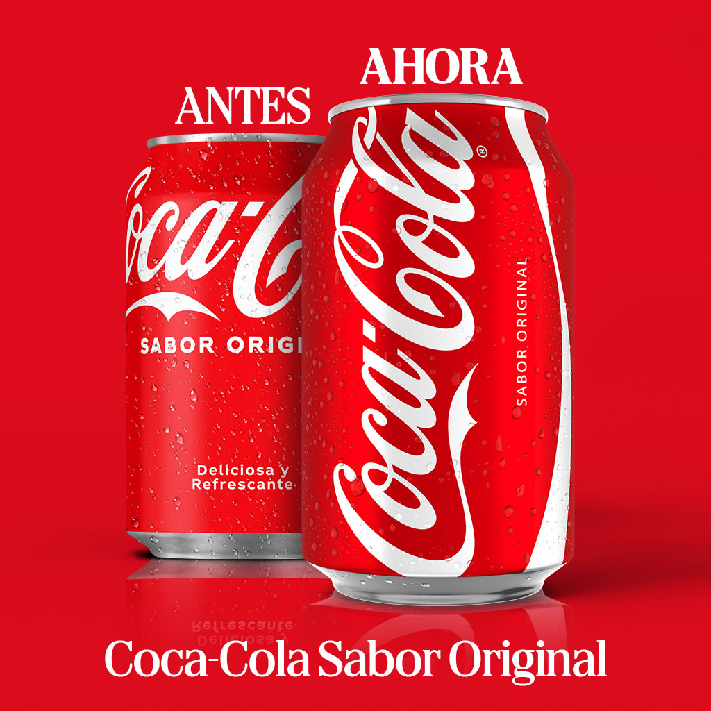 Comparación entre el diseño anterior y el nuevo de una lata de Coca‑Cola Sabor Original sobre fondo rojo, con los textos “ANTES” y “AHORA”
