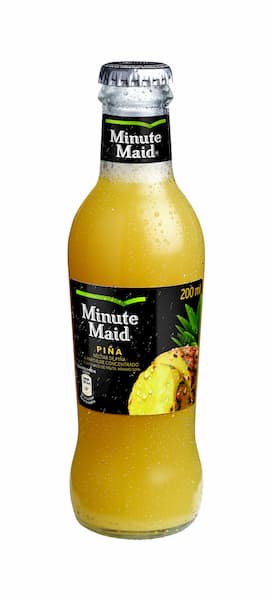 Botella de Minute Maid Piña