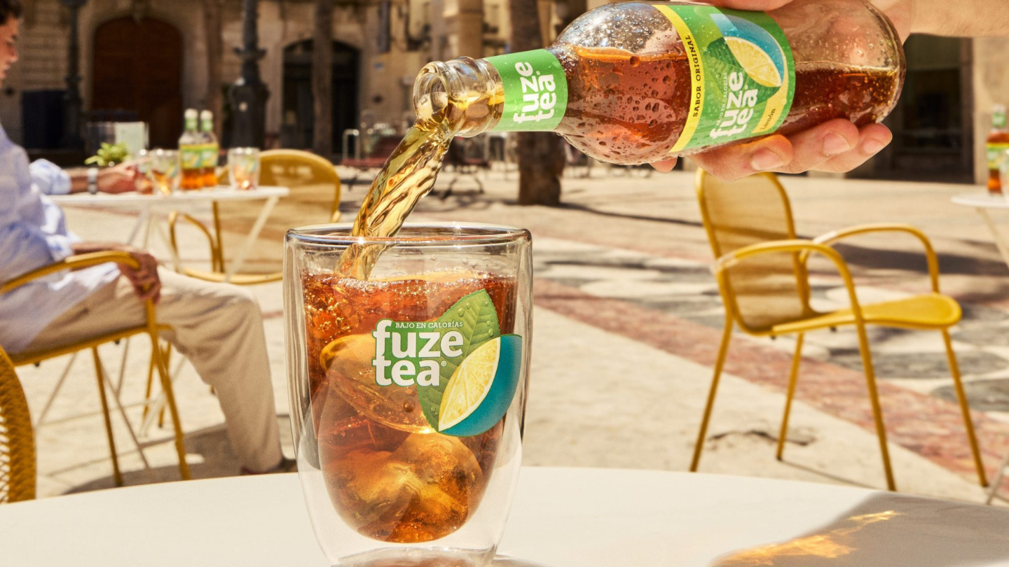 té negro con limón Fuze Tea