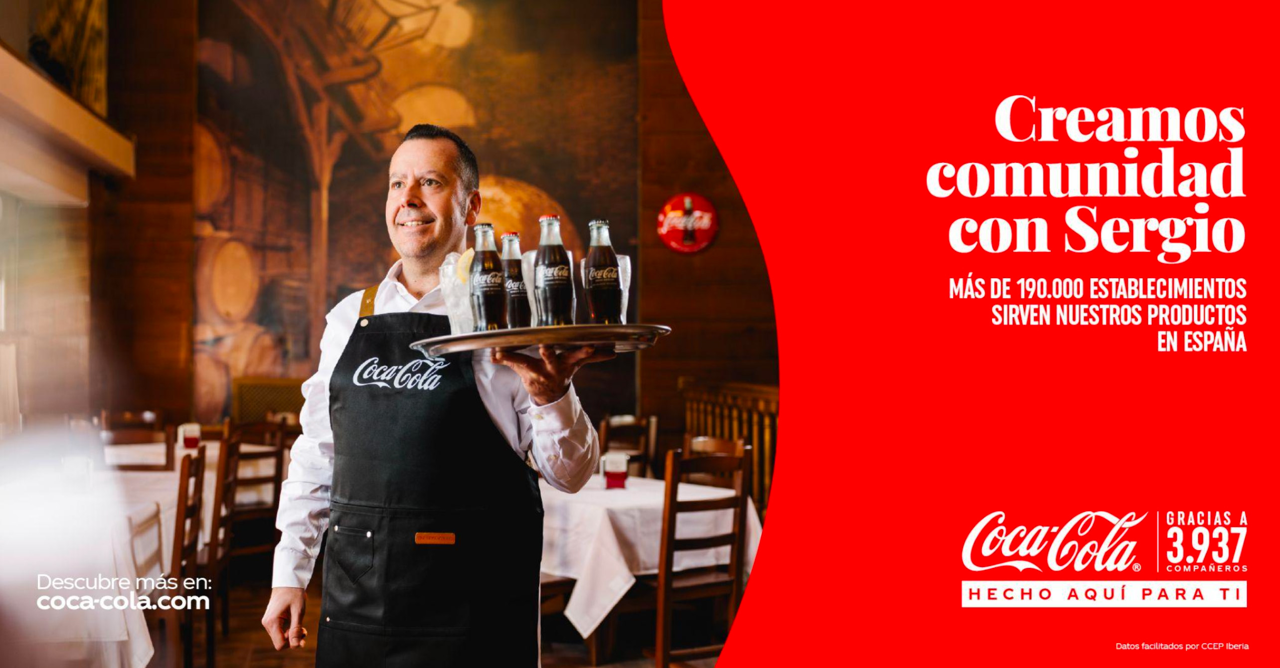 Imagen de un camarero para la campaña Coca-Cola hecha aquí para ti