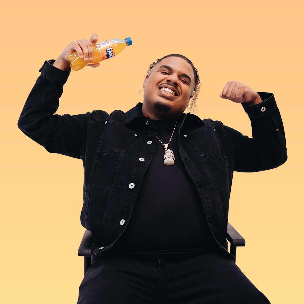 Naza avec bouteille de Fanta