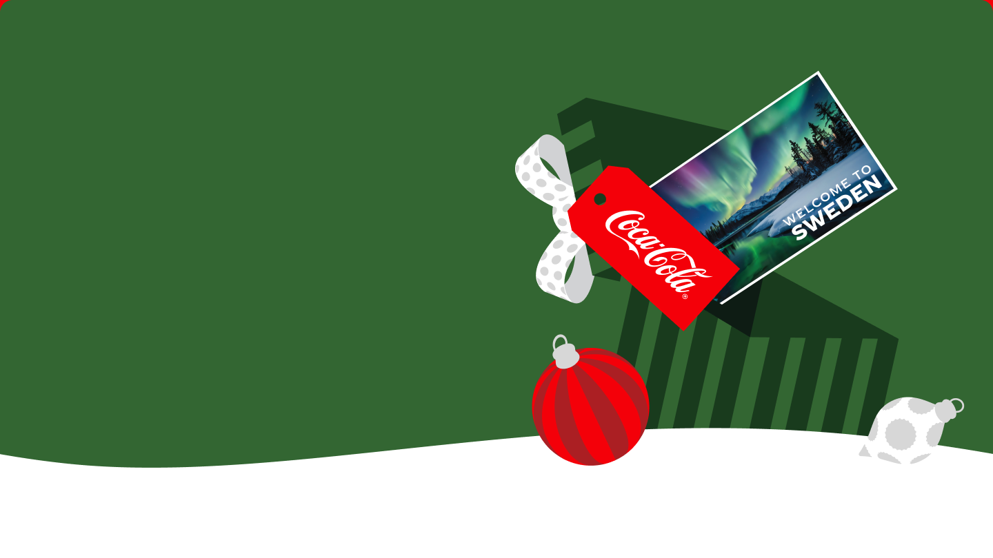 Illustration einer grünen Geschenkbox mit Coca-Cola Anhänger und weißer Schleife. Darin steckt eine Postkarte mit Nordlichtern und der Aufschrift „Welcome to Sweden“, umgeben von roten und weißen Weihnachtskugeln auf rotem Hintergrund.