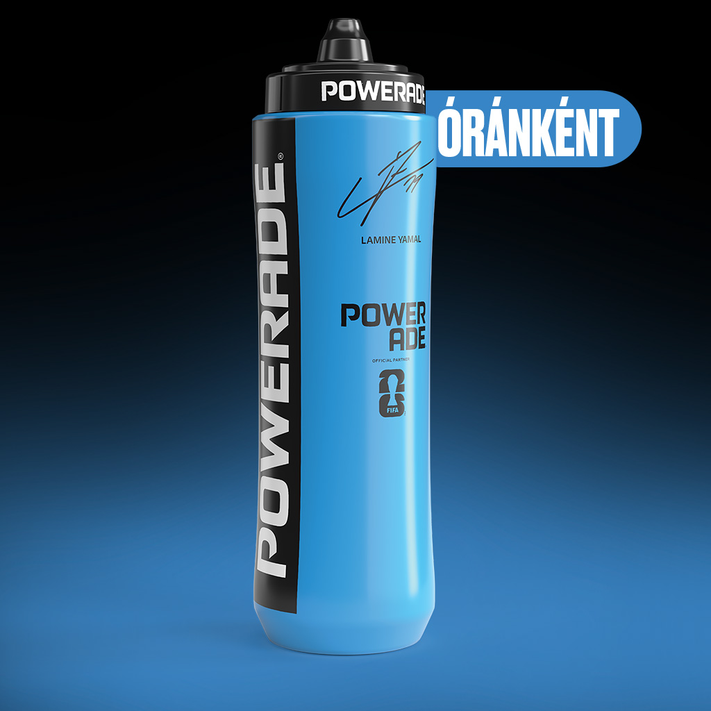 Kék Powerade kulacs sötét háttéren, sportos dizájnnal, „Óránként” felirattal jelölt nyeremény.