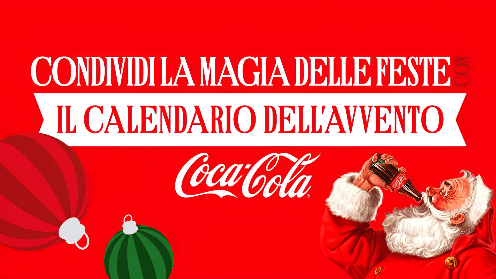 Babbo Natale beve Coca-Cola accanto al testo 'Condividi la magia delle feste con il calendario dell’Avvento'