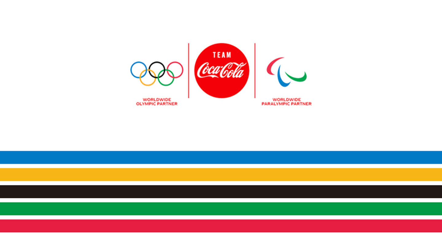 オリンピック・パラリンピックパートナーのロゴとコカ・コーラのロゴ