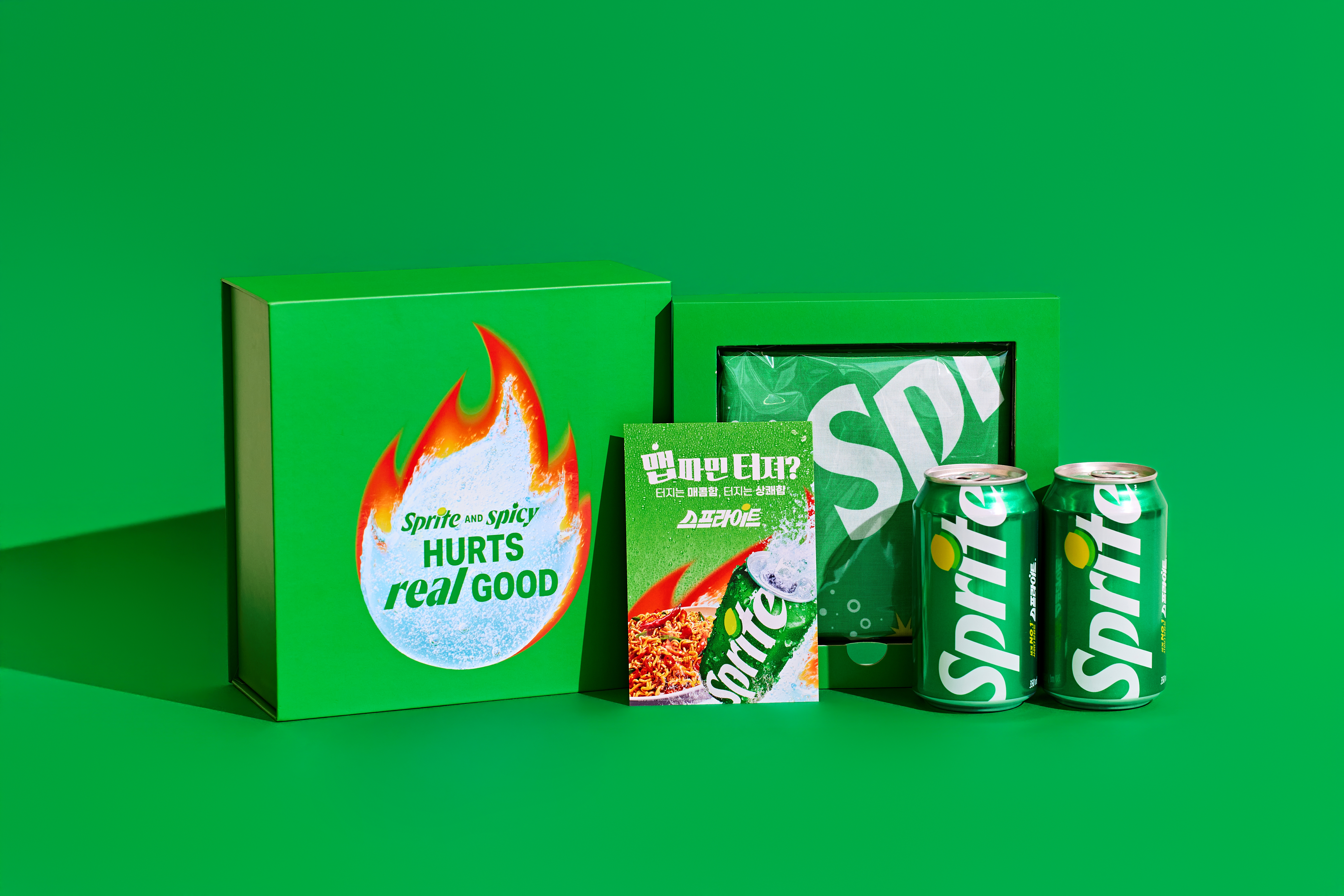 스페셜 한정판으로 제작된 스프라이트 맵파민 키트. 스프라이트 반다나 앞치마와 스프라이트 제품이 들어있다. 