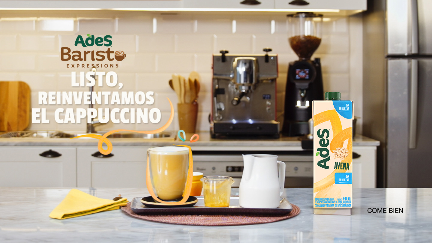 Listo e Irresistible, AdeS Avena con Taza de Almond Mocha Frappe