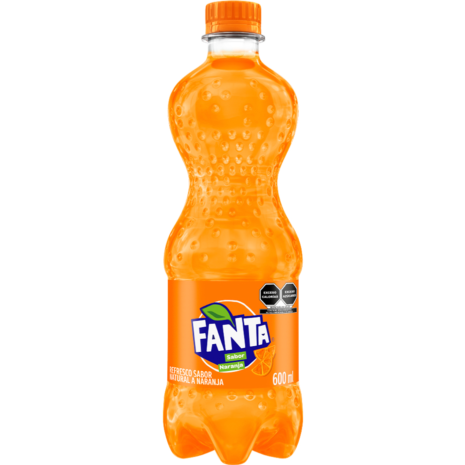 Tres botellas de Fanta naranja en sus tres sabores, naranja, fresa y uva con los fondos de su respectivo color; la de la izquierda sobre fondo naranja, la Fanta de fresa sobre fondo rojo y la de uva sobre fondo violeta.