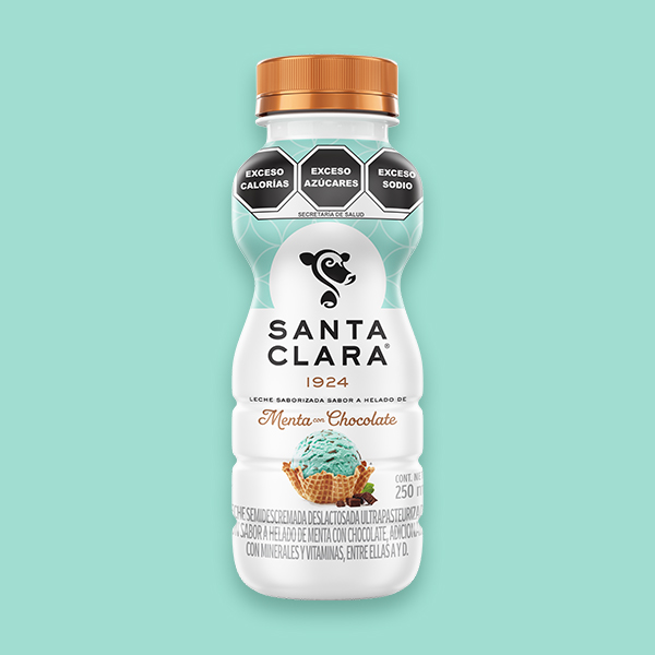 Envase de Leche Saborizada Santa Clara de Menta Chocolate de 250 mililitros.