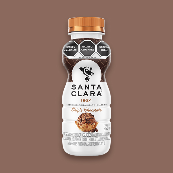Envase de Leche Saborizada Santa Clara de Triple Chocolate de 250 mililitros.