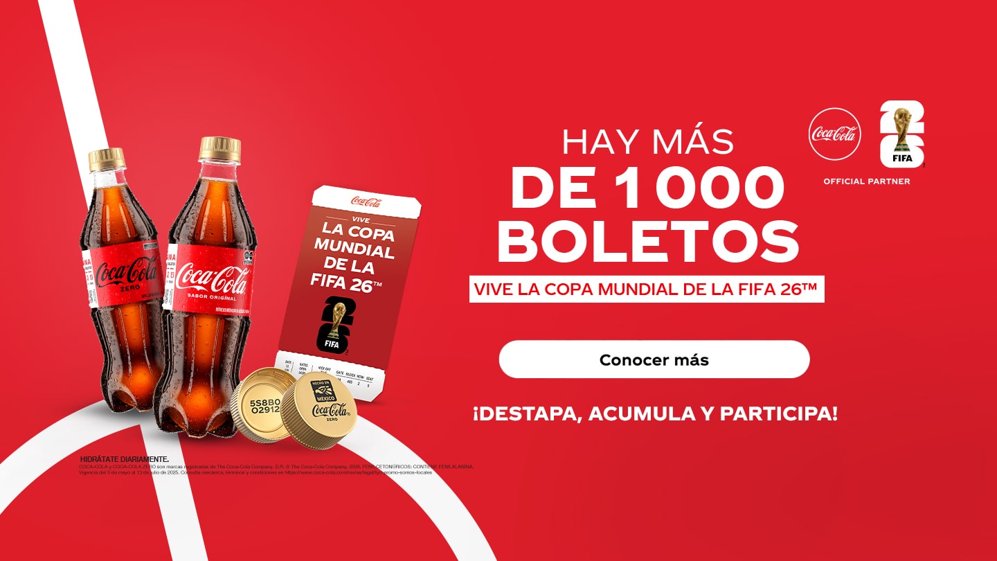 Dos botellas de Coca-Cola. Una sabor original y otra sabor ZERO junto a dos tapitas doradas y un ticket de "LA COPA MUNDIAL DE LA FIFA 26™".