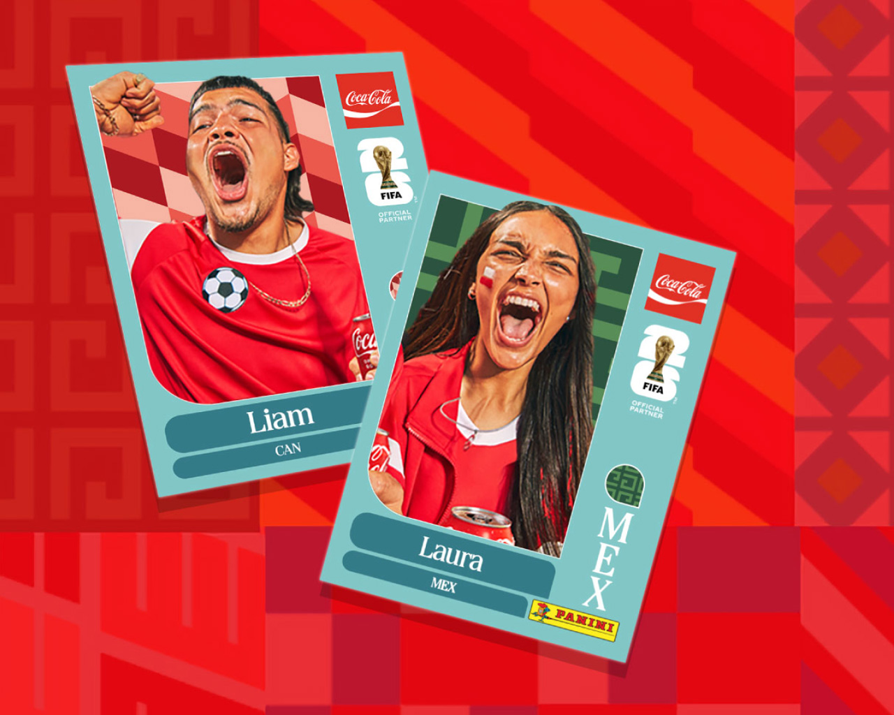  Álbum digital FIFA World Cup 2026™ junto a estampas de jugadores y logos de tiendas de aplicaciones.