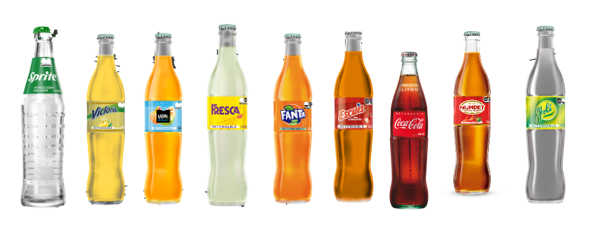 Refrescos mexicanos embotellados, incluyendo Sprite, Victoria, Lift, Fresca, Fanta, Escudo, Coca-Cola, Mundet y Yoli.
