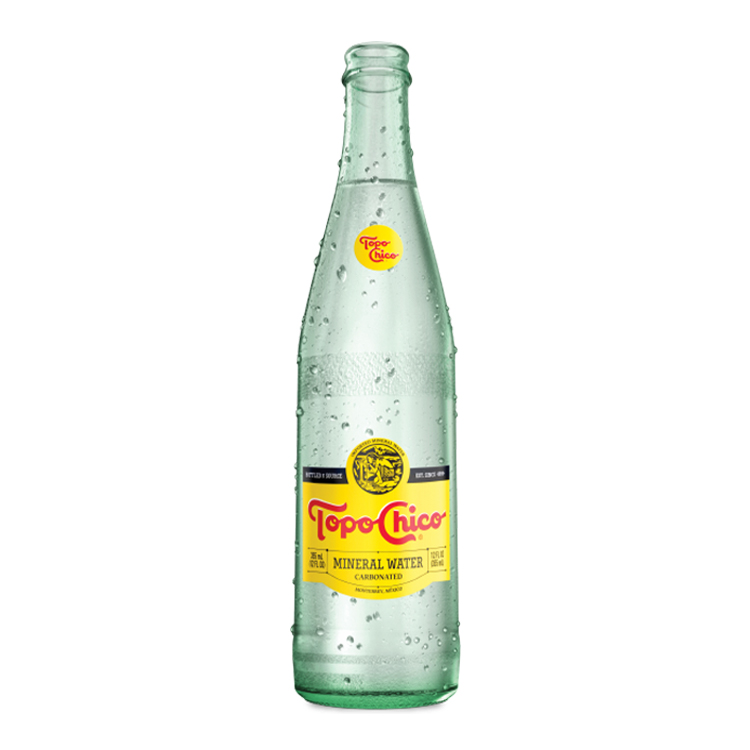 Botella de agua mineral Topo Chico