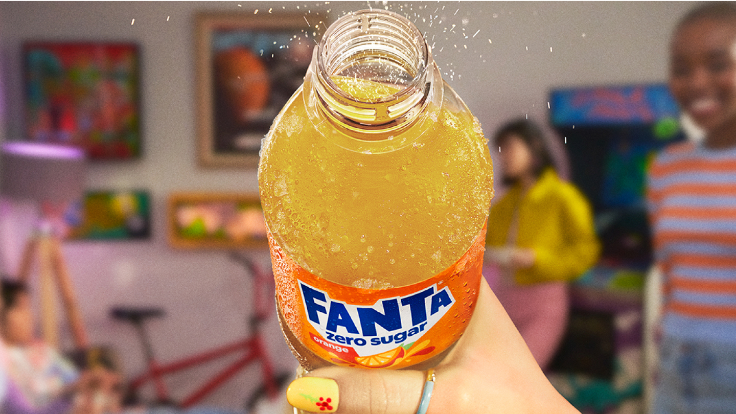 Fanta orange, met of zonder suiker.