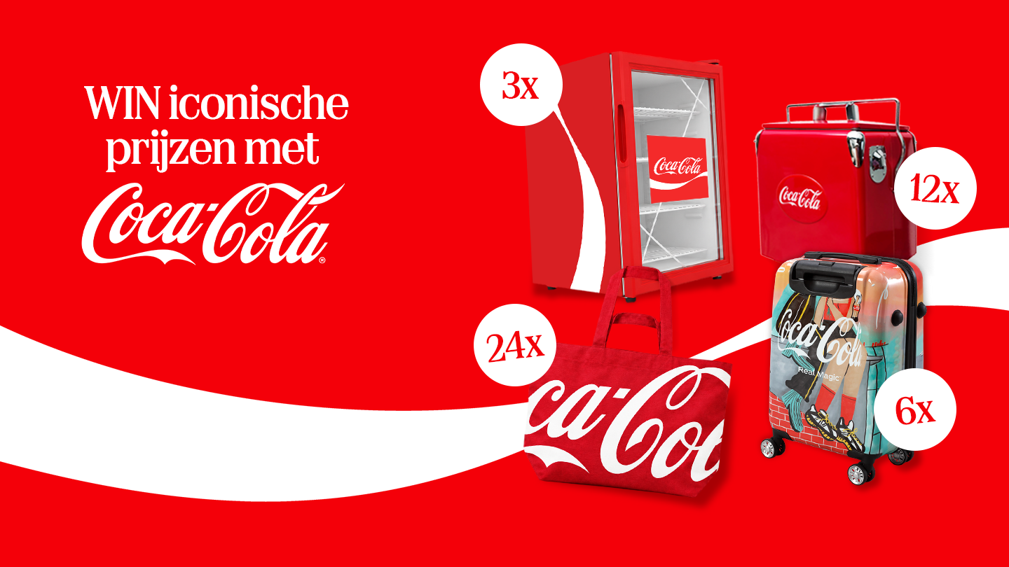 Promotieafbeelding van Coca-Cola met de tekst “Win iconische prijzen met Coca-Cola”. Afgebeeld zijn een rode Coca-Cola mini-koelkast (3x), een rode Coca-Cola koffiemachine (12x), een Coca-Cola reistas (24x) en een Coca-Cola koffer (6x) op een rode achtergrond.