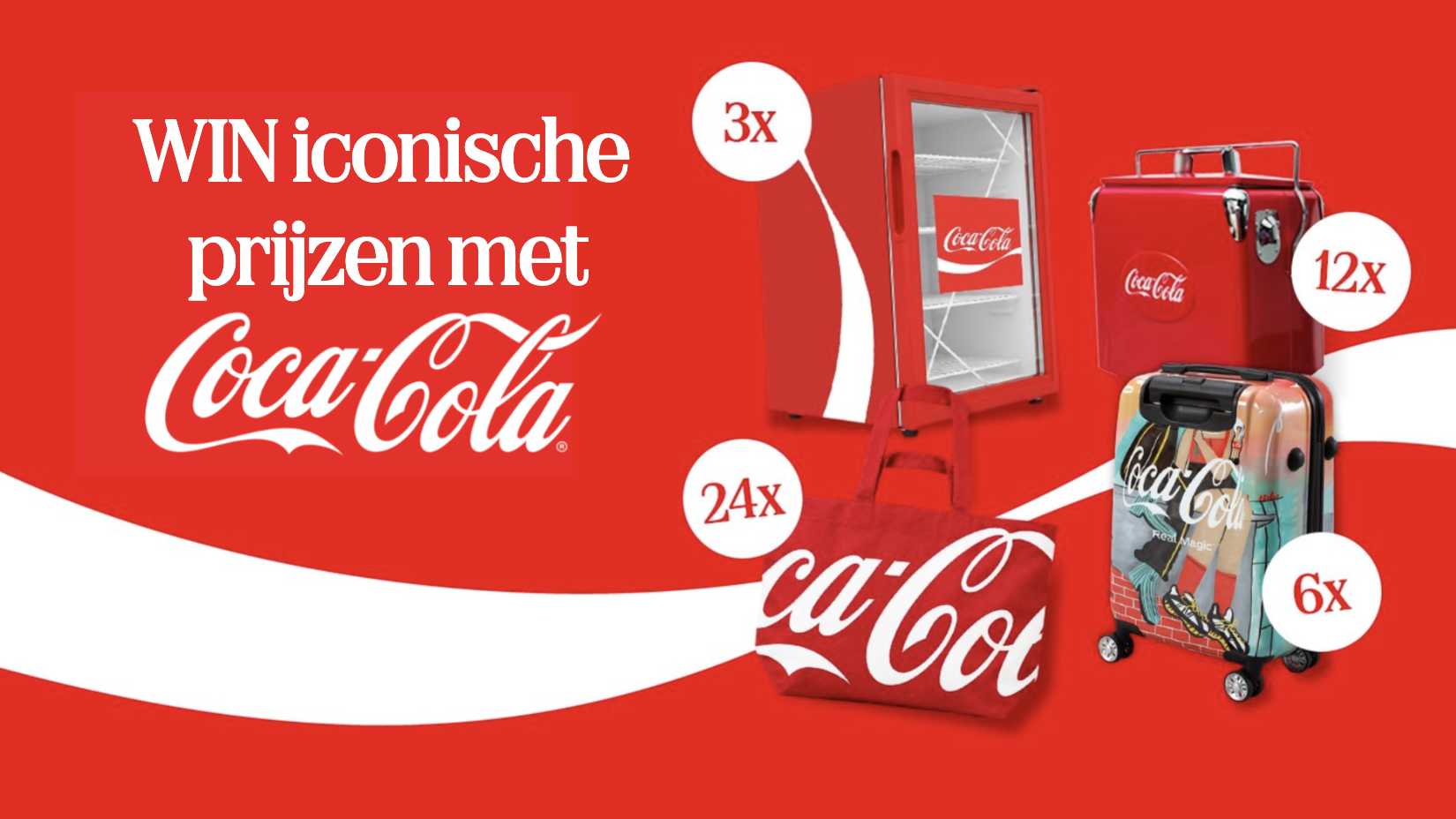 Promotieafbeelding van Coca-Cola met de tekst “Win iconische prijzen met Coca-Cola”. Afgebeeld zijn een rode Coca-Cola mini-koelkast (3x), een rode Coca-Cola koffiemachine (12x), een Coca-Cola reistas (24x) en een Coca-Cola koffer (6x) op een rode achtergrond.