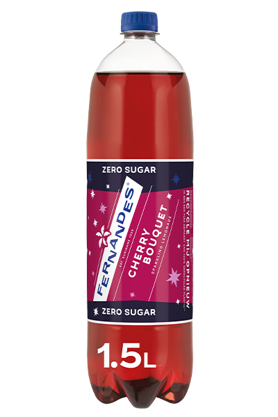 Een fles Fernandes Cherry Bouquet Zero Sugar-drank