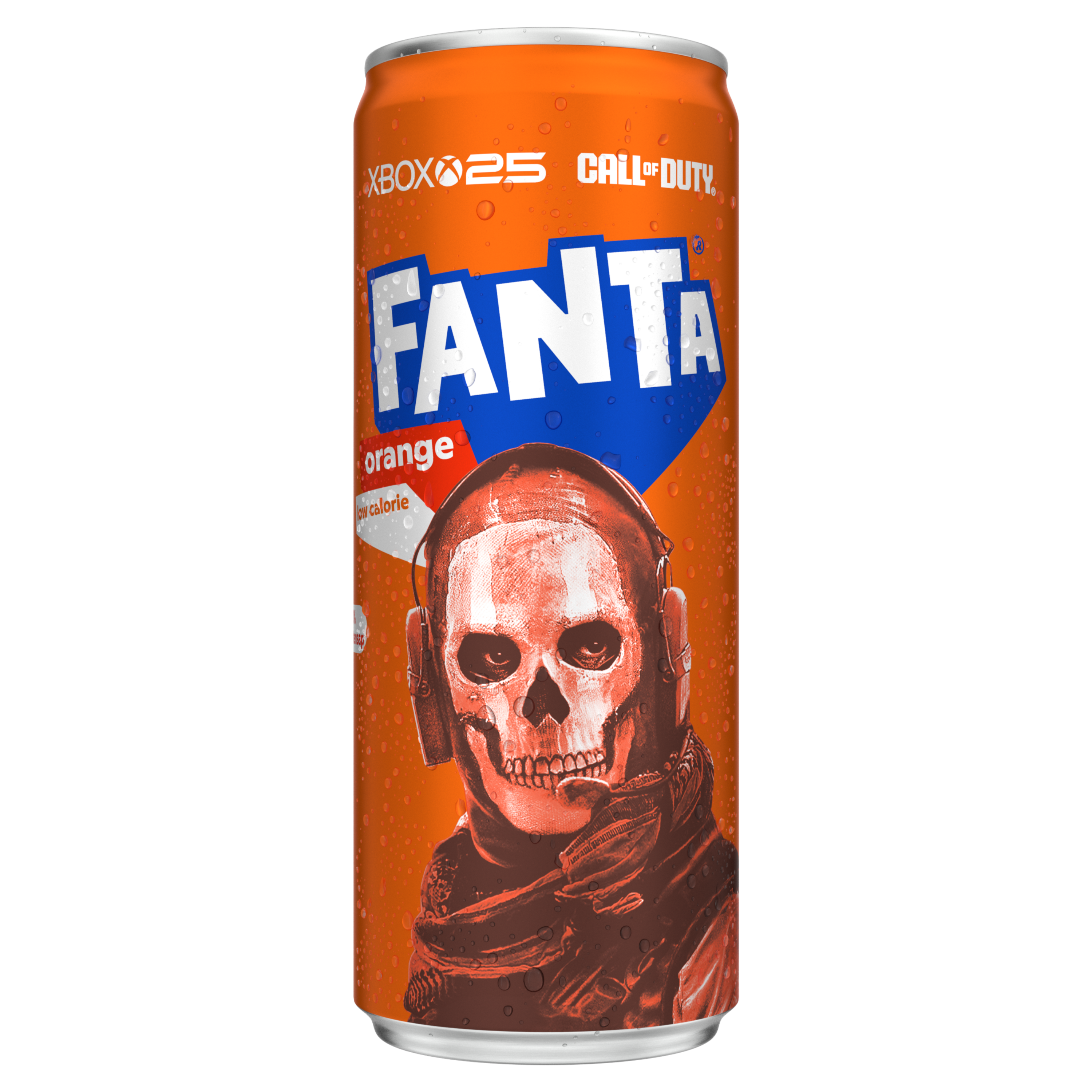 Afbeelding van een gele kunststof fles Fanta sinaasappel frisdrank van 1,5 liter, met een blauw dop en een oranje etiket waarop het Fanta-logo en een afbeelding van een sinaasappel te zien zijn.
