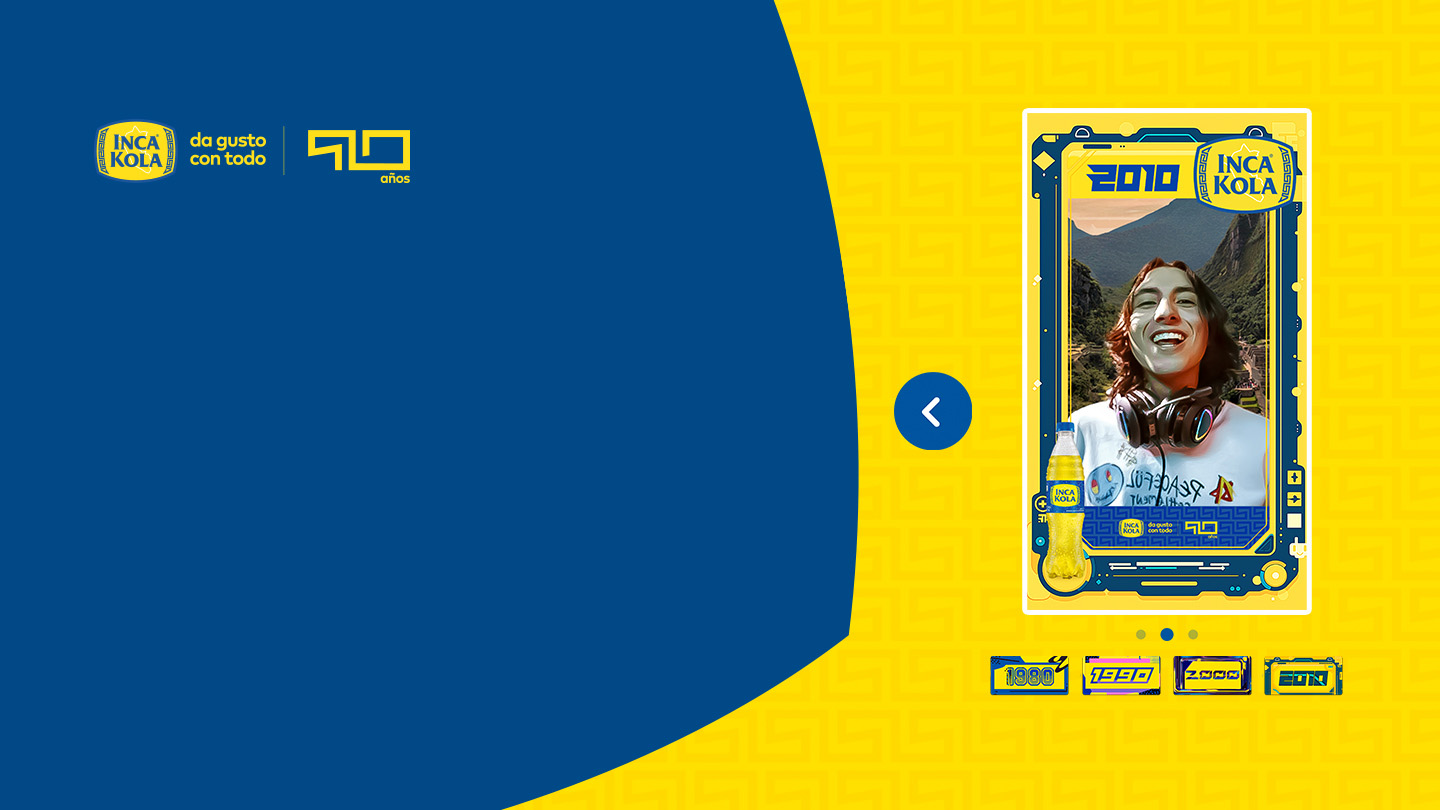 Postal de Inca Kola de un joven ambientada en 2010 sobre un fondo azul y amarillo y el logo de Inca Kola 90 años