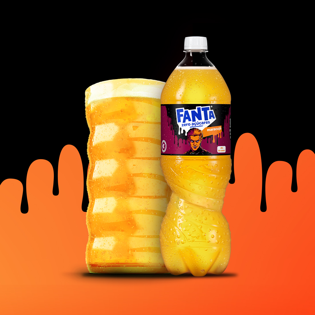 Garrafa PET 1,5 L de edição limitada Fanta Maracujá, com decoração de Halloween.