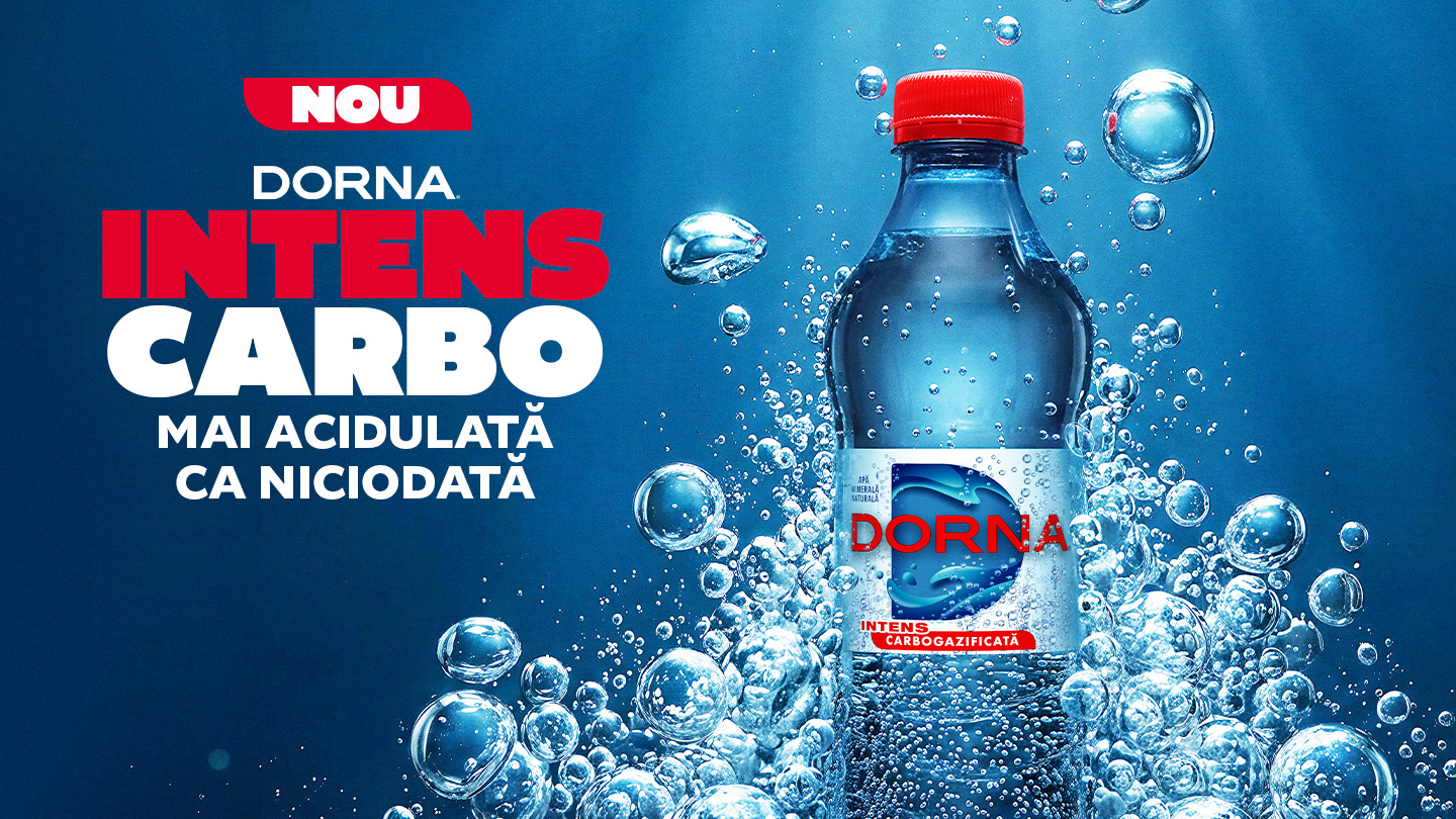 O sticlă de apă Dorna