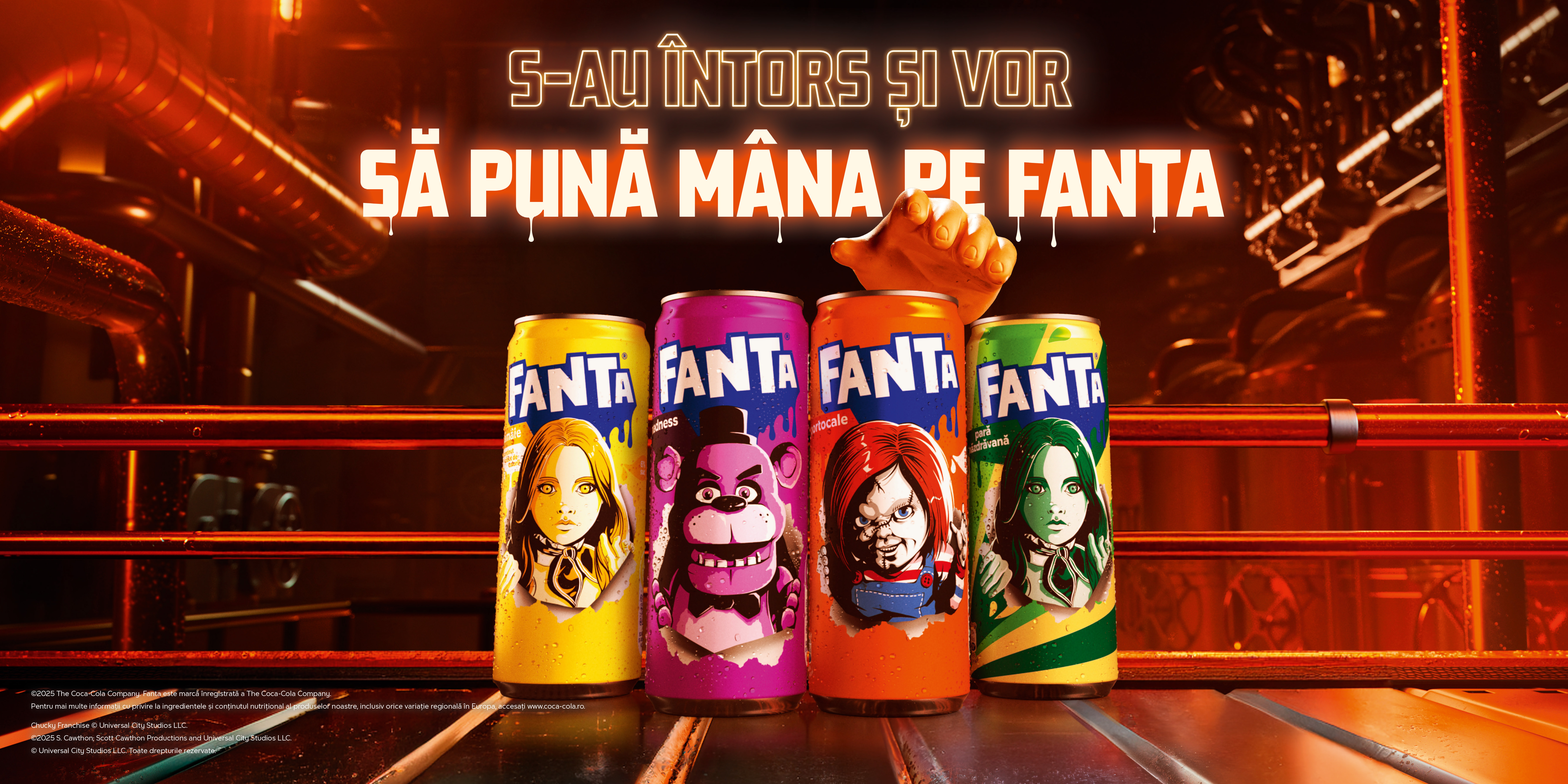 Set de doze Fanta cu imagini ale personajelor Chucky, M3gan, Freddy Fazbear, Mike Myers și The Grabber pe ele.