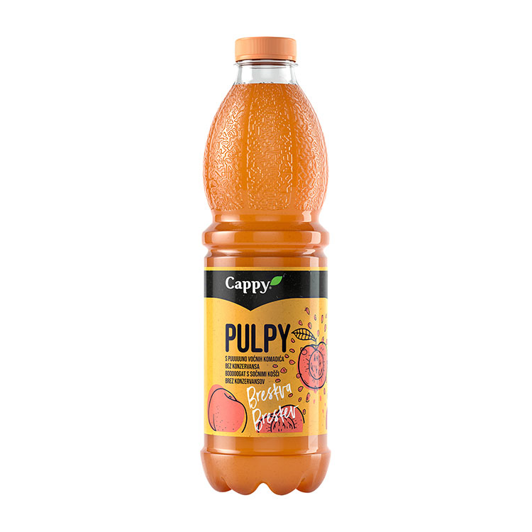 Posamezna plastenka vsebuje pijačo Cappy Pulpy breskva.