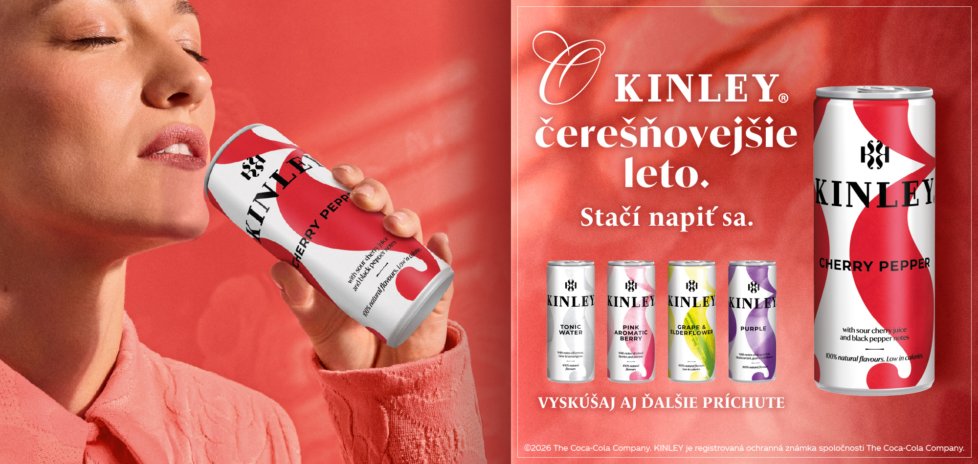 Fľaša Kinley Purple a pohár fialového nápoja s drakovým ovocím, guavou, čiernymi ríbezľami a ibištekom.