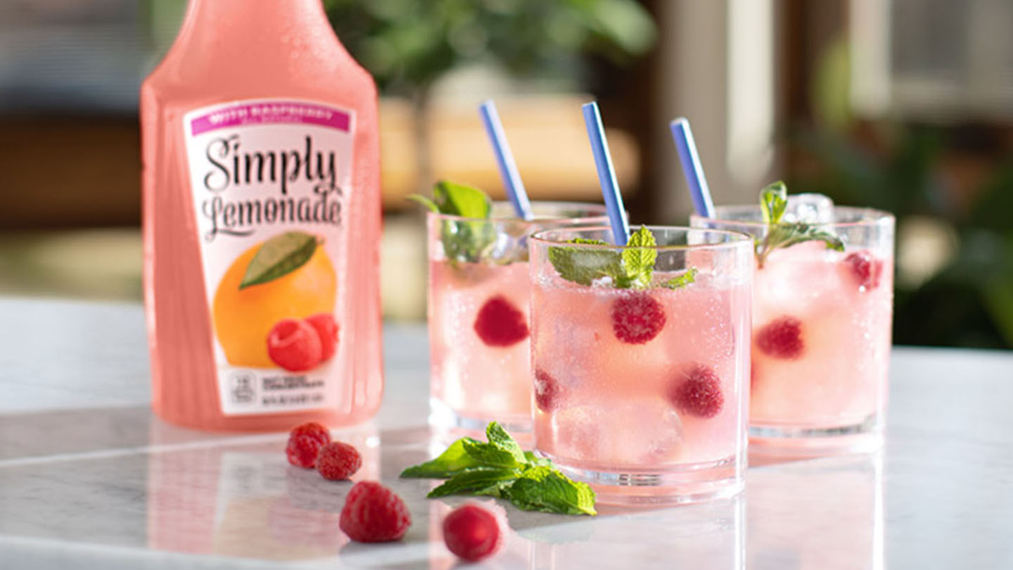 Simply Lemonade® with Raspberry Spritzer
